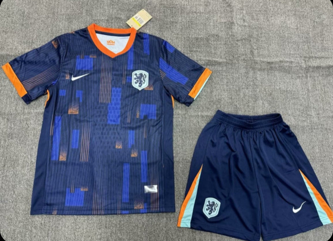 Netherlands Outing Set 24/25