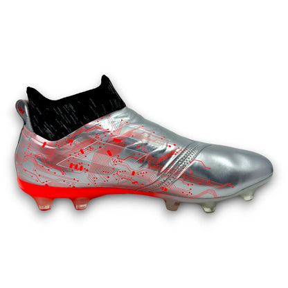 GLITCH FG/AG FOOTBALL BOOTS INNOVATIVE TWO-PART SYSTEM